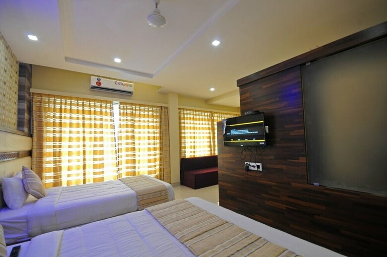 Hotel White House