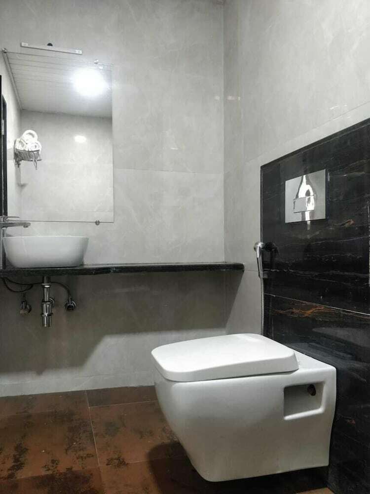 Hotel White House