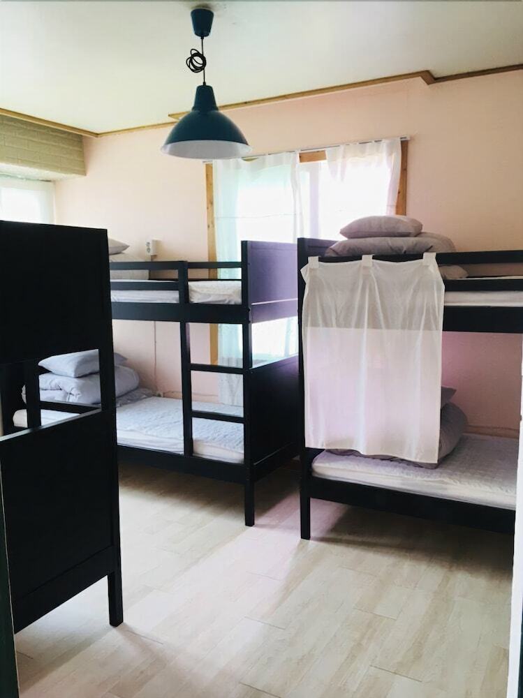 Hostal Hello Project Guesthouse - Hostel