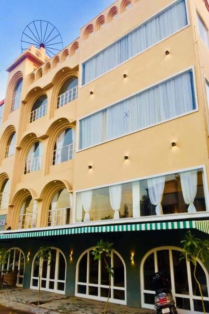 Hotel Down Town
