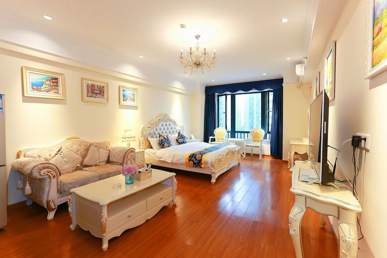 Mango Holiday Apartment Hotel