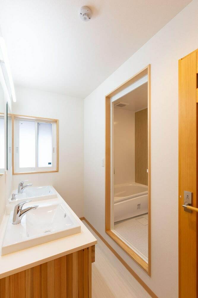 Hakuba Powder Mountain Lodge