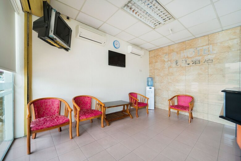Oyo 89461 Cp Hotel