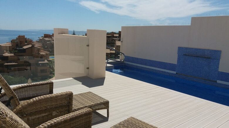 Apartamentos First Line Penthouse With Private Pool
