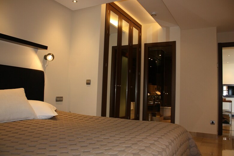 Apartamentos First Line Penthouse With Private Pool