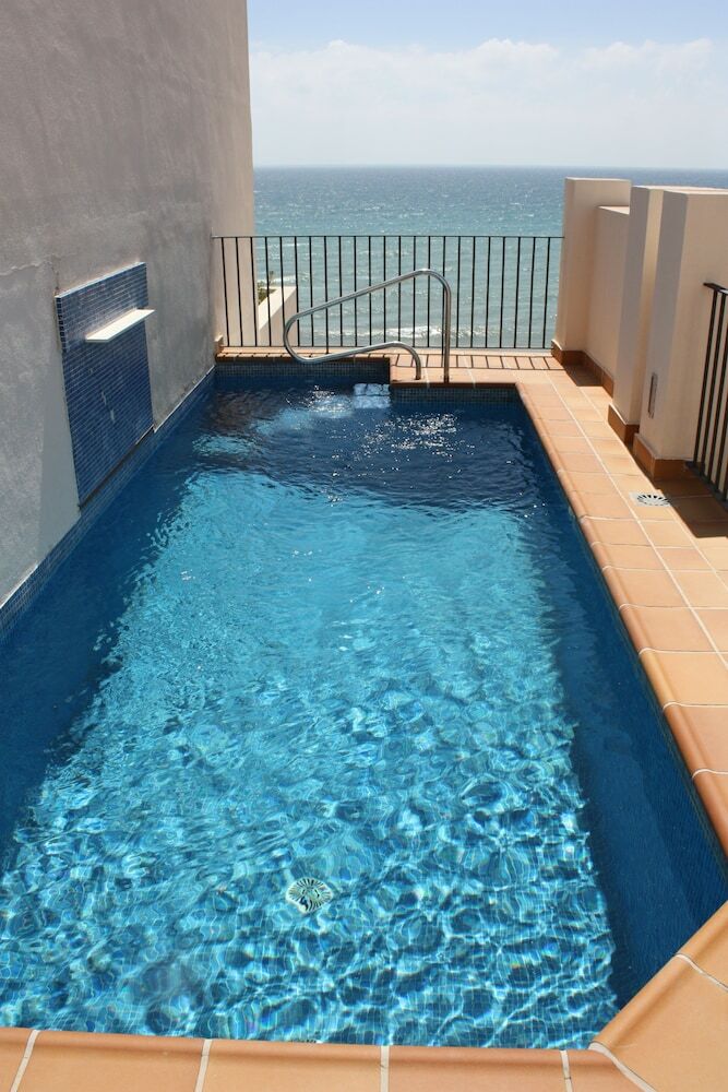 Apartamentos Frontline Penthouse With Private Pool