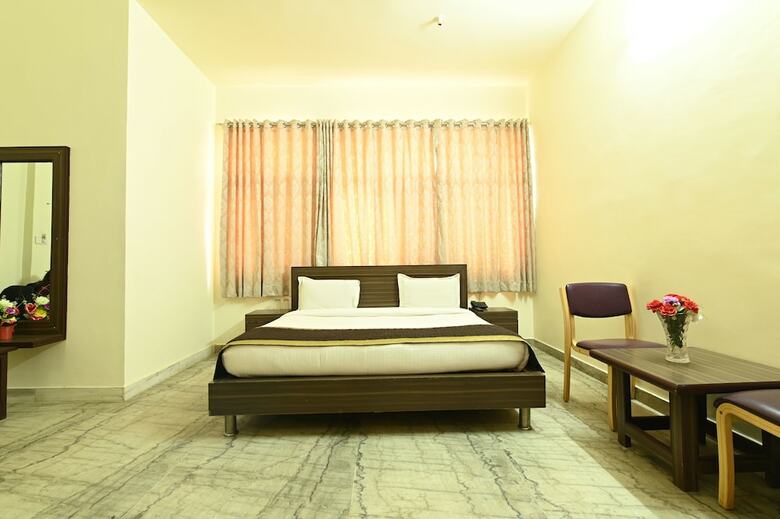 Hotel Rajshree Resort