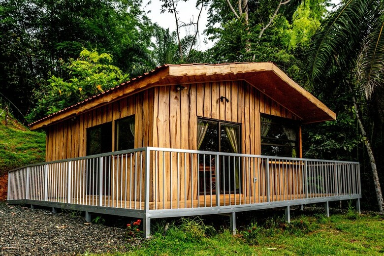 Cabana Hidden Valley Lodges