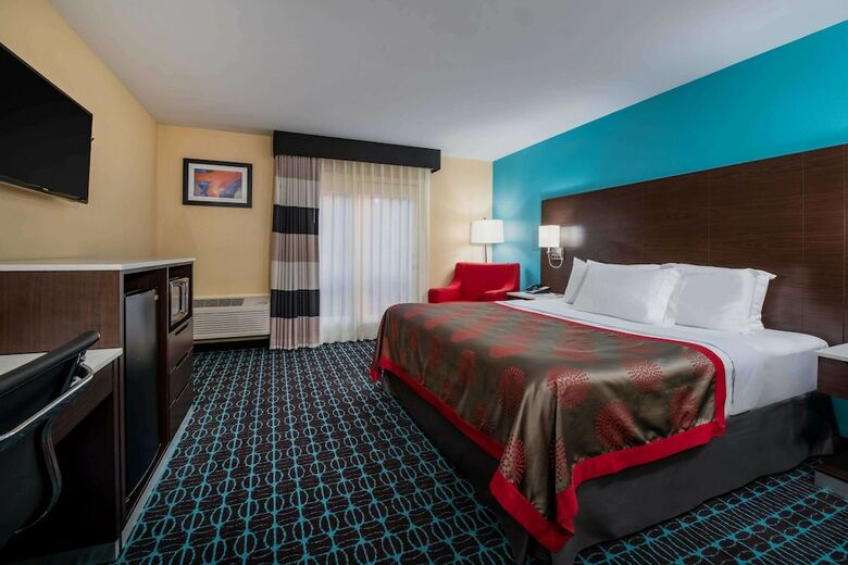 Hotel Ramada By Wyndham Groton