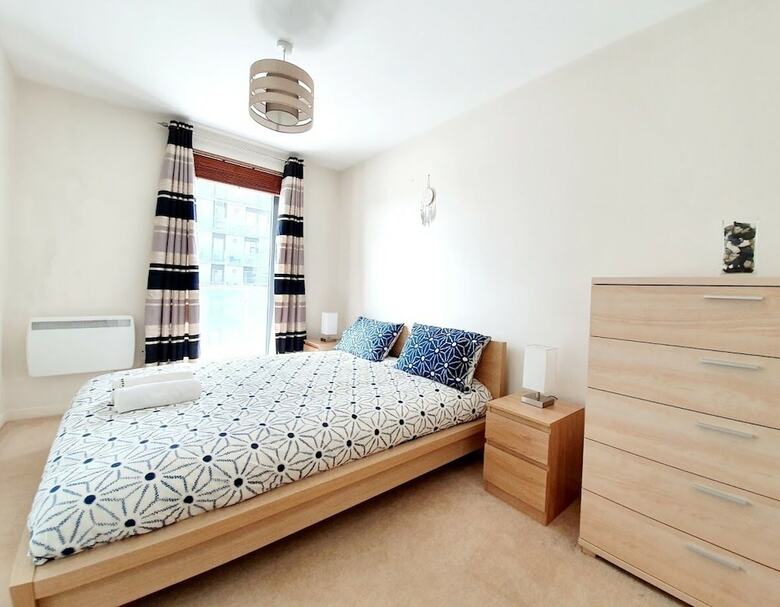Apartamentos Airy 2 Bed 2 Bathroom With Balcony