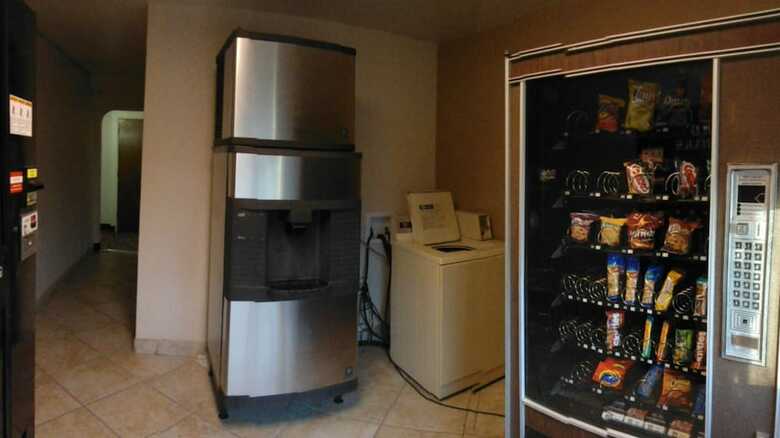 Hotel Super 8 By Wyndham Las Cruces/white Sands Area