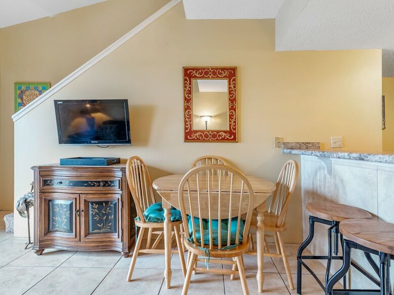 Sugar Beach 329 By Bender Vacation Rentals
