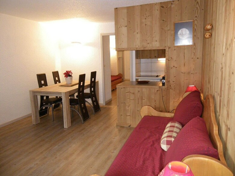 Praz14 Studio Cabin 4 People 3 South Facing