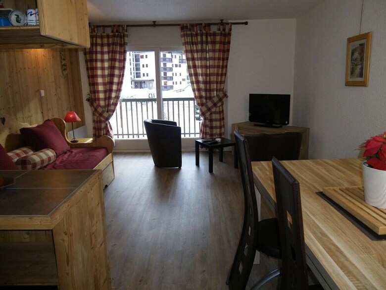 Praz14 Studio Cabin 4 People 3 South Facing