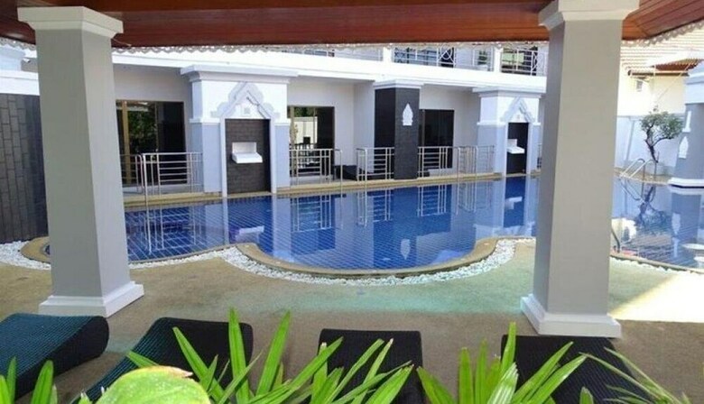 Hotel Sharaya Karon Resort