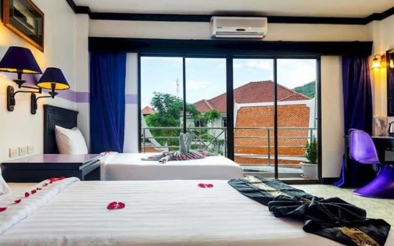Hotel Sharaya Karon Resort