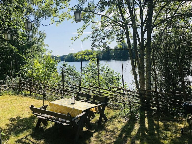 Cabin Lilly Of The Valley. Open For Bookings