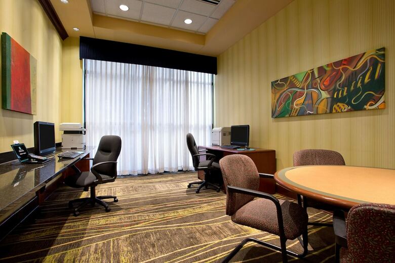 Hotel Embassy Suites Lincoln