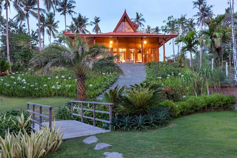 Villa Ronggo Mayang Bali