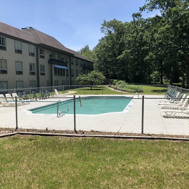 Oyo Hotel Whitehall Mi