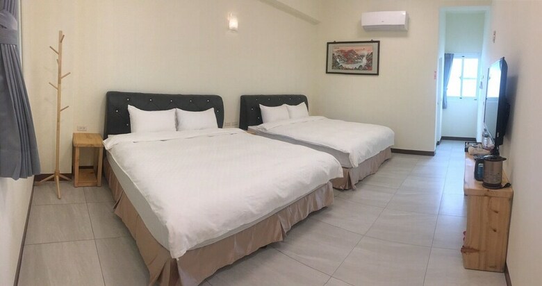 Bed & Breakfast Taitung Crabs House