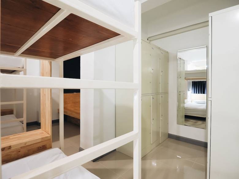 Hostal Loyy Hotel - Hostel