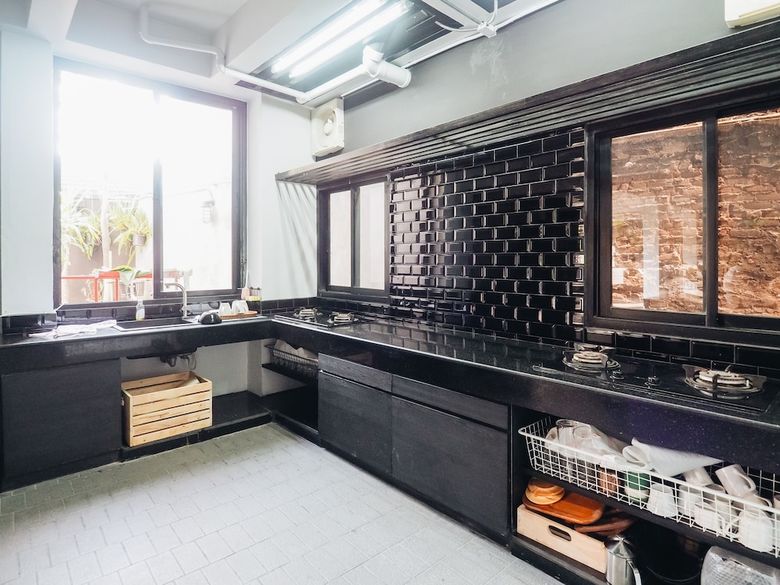 Hostal Loyy Hotel - Hostel