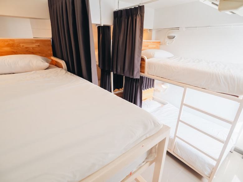 Hostal Loyy Hotel - Hostel