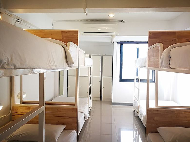 Hostal Loyy Hotel - Hostel