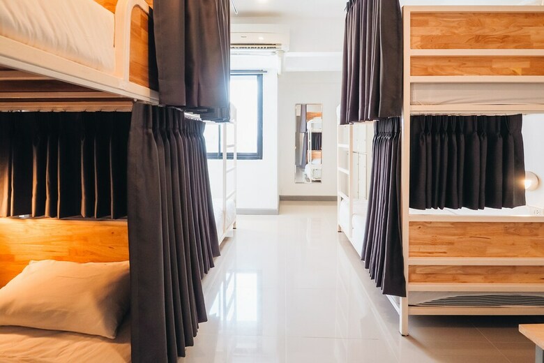 Hostal Loyy Hotel - Hostel
