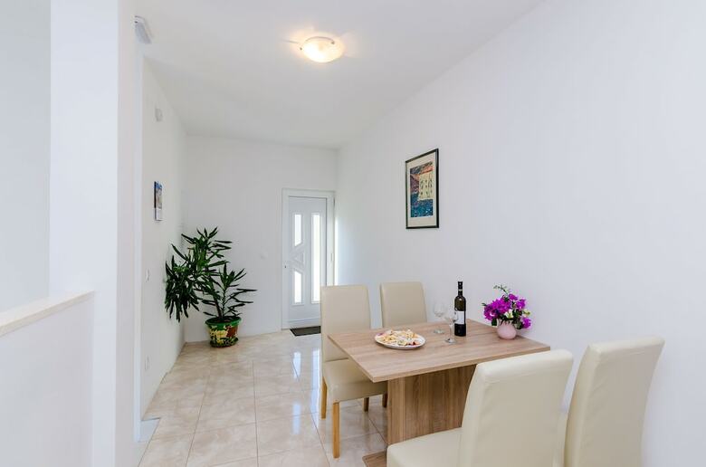 Apartments Maurora
