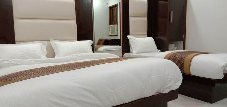 Adb Rooms Hotel Crystal Deluxe