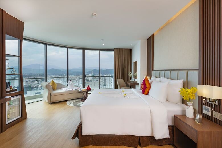 Regalia Gold Hotel