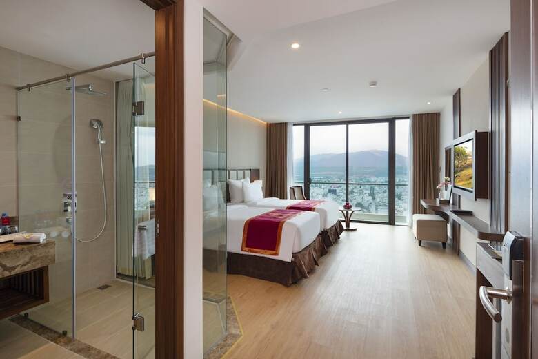 Regalia Gold Hotel
