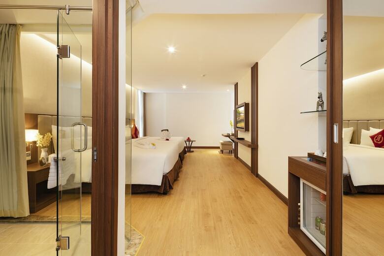 Regalia Gold Hotel