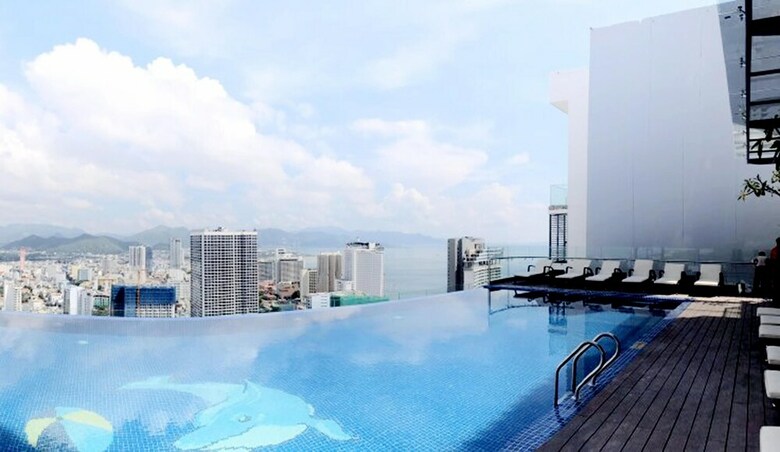Regalia Gold Hotel