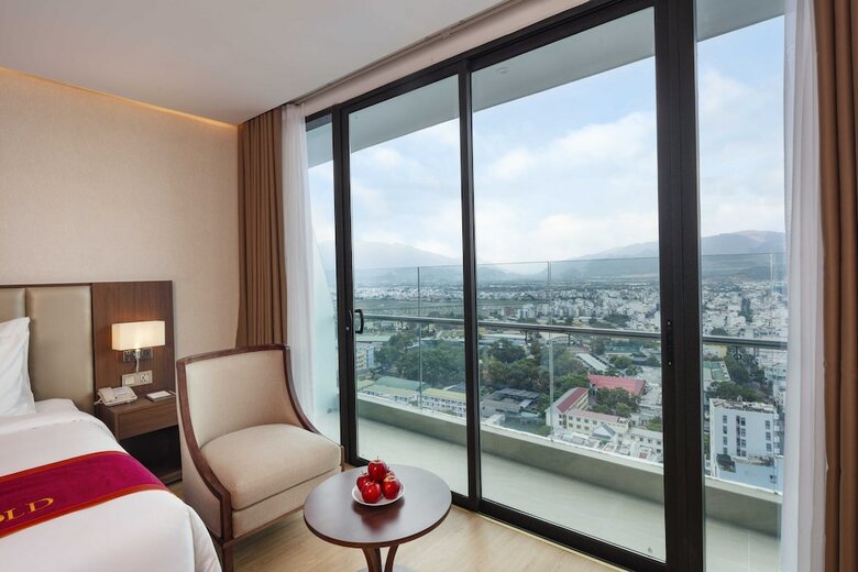 Regalia Gold Hotel