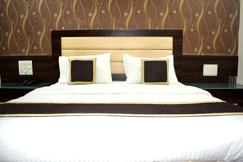 Hotel The Grand Krishna Inn