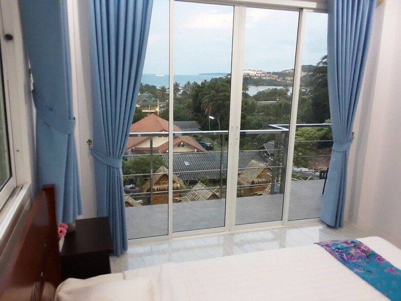 Hotel Sea View Panwa Cottage Hostel