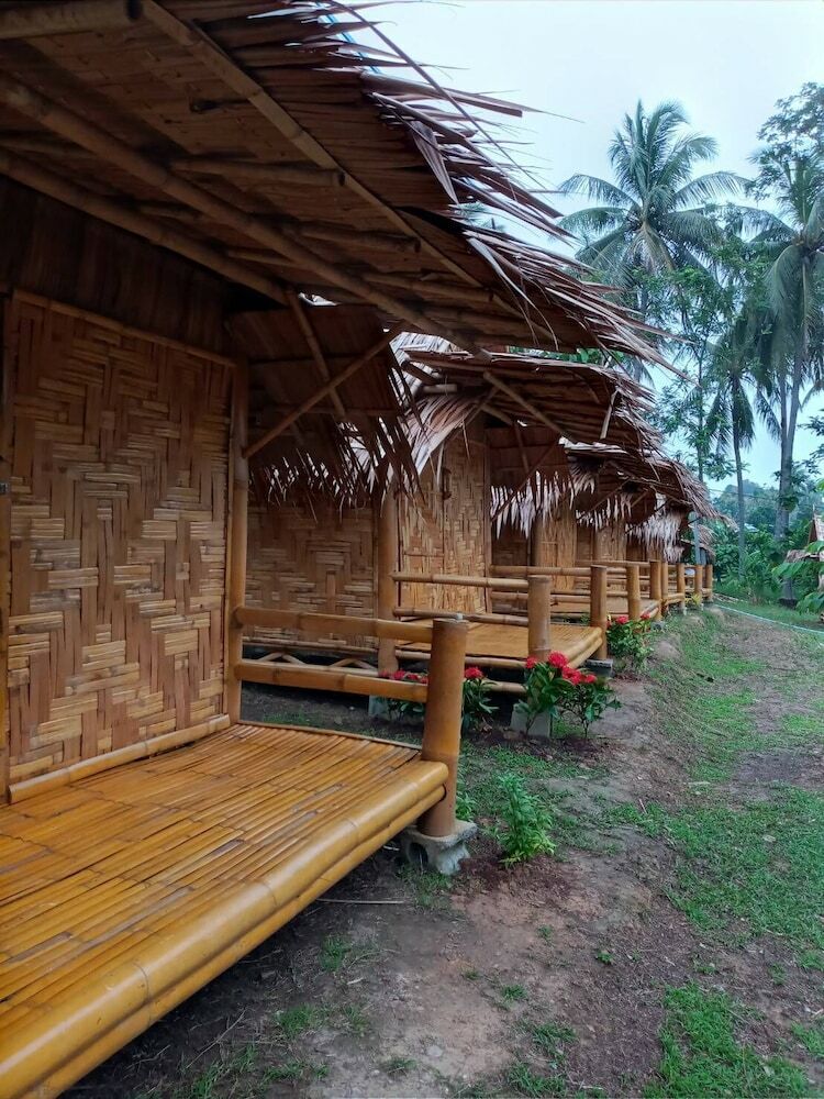 Hotel Sea View Panwa Cottage Hostel