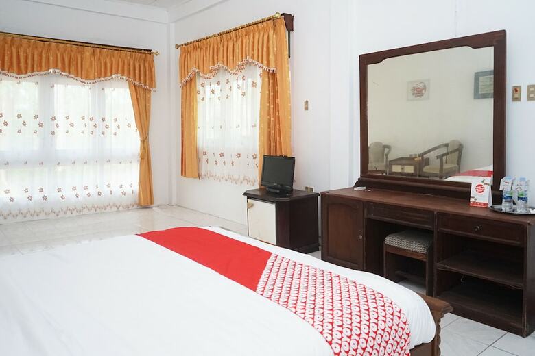 Oyo 1148 Pelangi Hotel New Teluk Uber