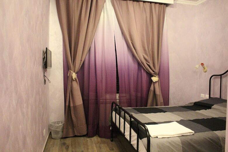 Hotel Iris Guest House