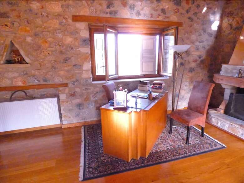 Luxurious Mansion In Olive Grove & View To Mystras