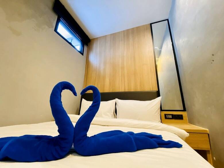Hostal Patong Poshtel - Adults Only