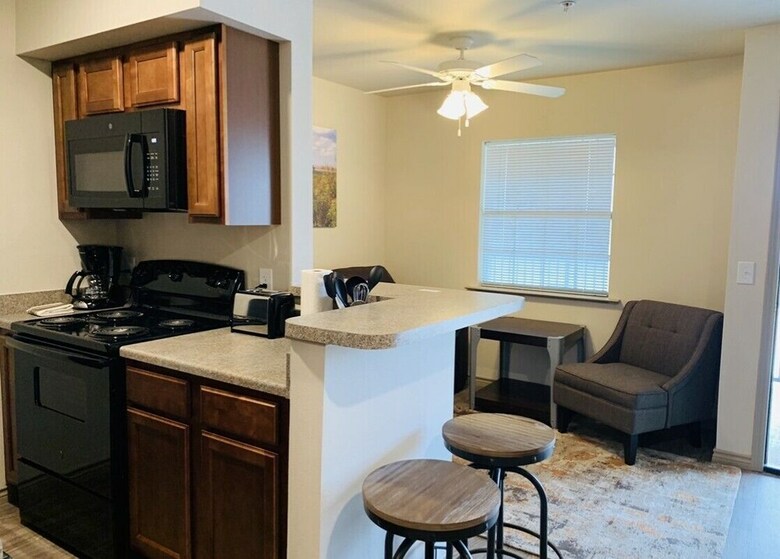 Motel Eagles Den Suites At Andrews