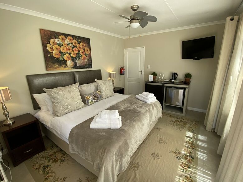 Hotel Eden Retreat