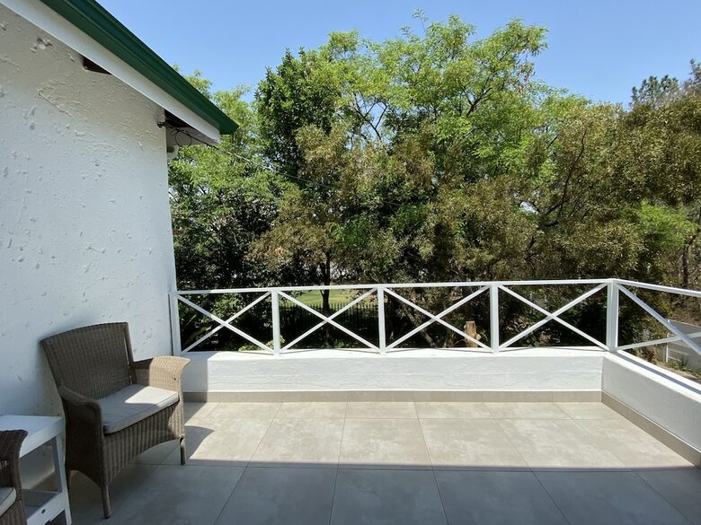 Hotel Eden Retreat