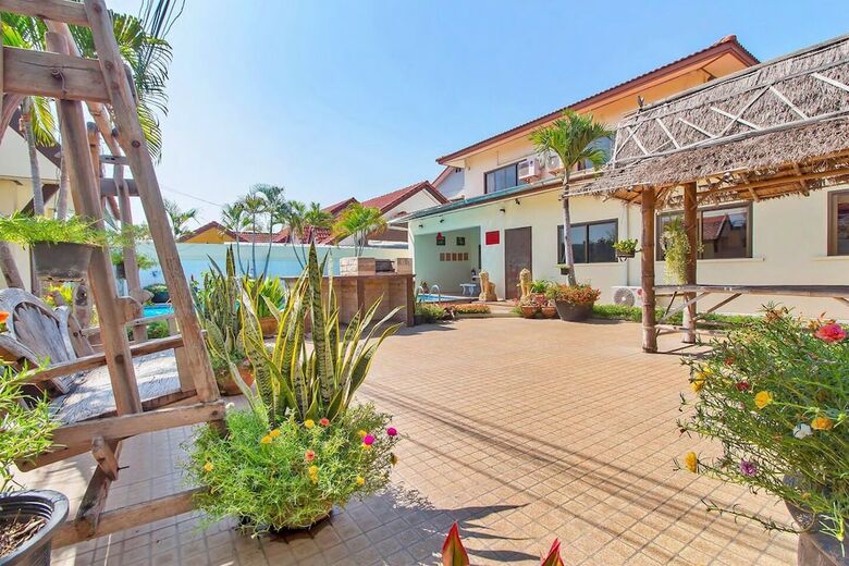 Baan Kanittha - 4 Bedrooms Viewbor Villa