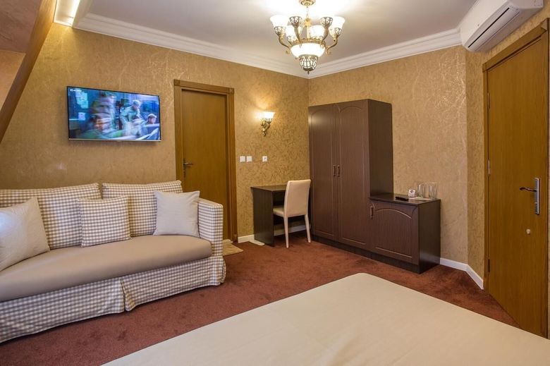Hotel Green Palace