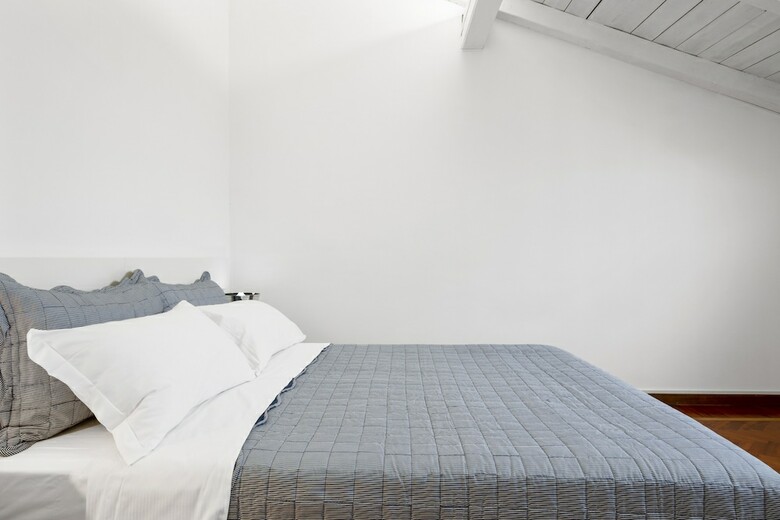 Apartamento Pratello Elegante E Raffinata Mansarda